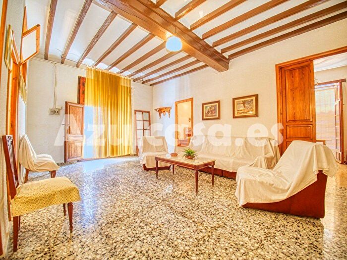 Casas en venta y pisos alquiler - 2