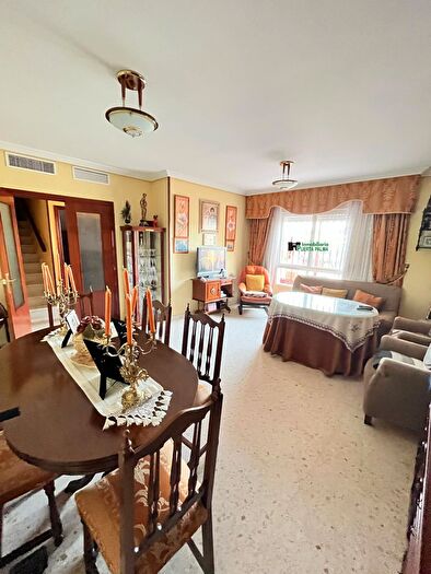 Casa en venta de 5 habitaciones en Maria Auxiliadora Barriada de Llera, Badajoz Capital