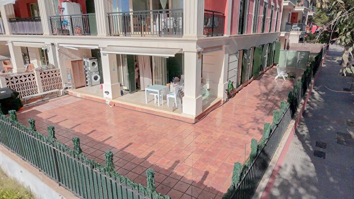 Platja de Palma, Ciudad Jardín: Piso en venta de 4 habitaciones