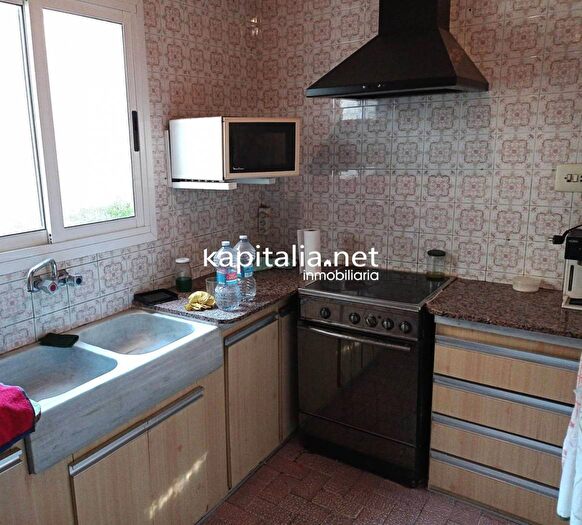 Casas en venta y pisos alquiler - 3