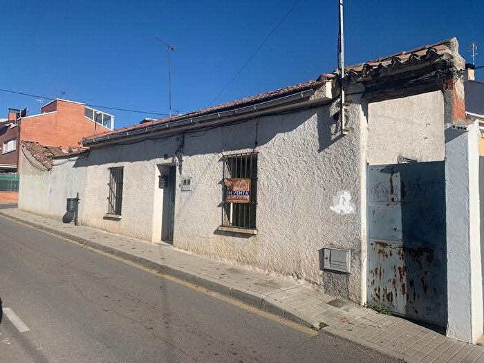 Casa en venta de 3 habitaciones en ValdeolmosAlalpardo, Madrid