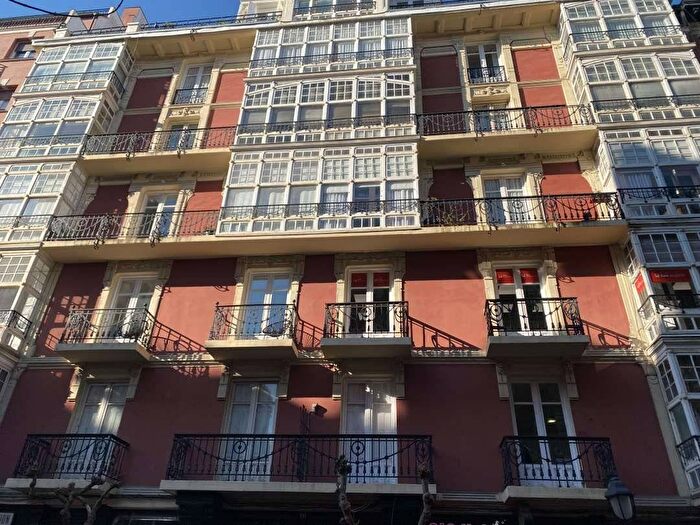 Piso de 8 habitaciones en venta en País Vasco, Vizcaya Bizkaia