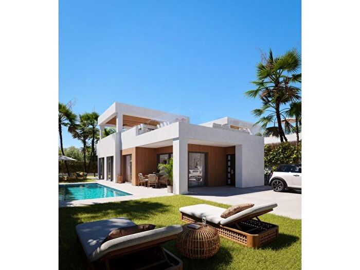Casa en venta de 3 habitaciones en Comunitat Valenciana, Alicante