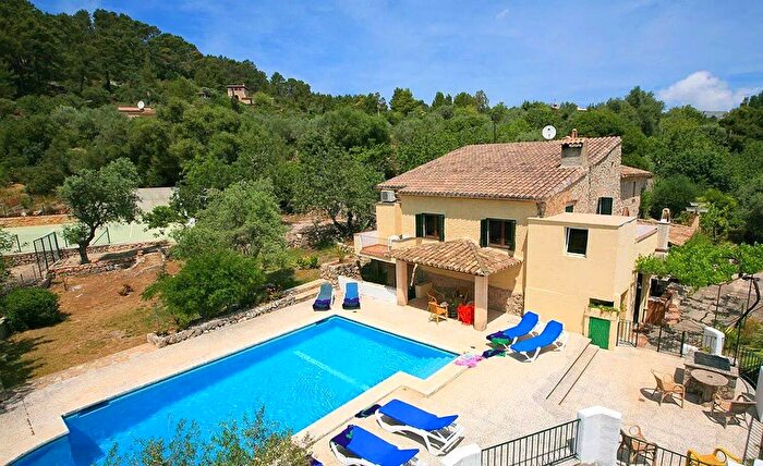 Casas en venta y pisos alquiler - 3