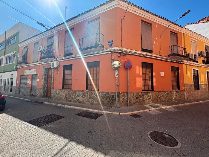 Casa de 9 habitaciones en venta en Centro, Perchel Norte