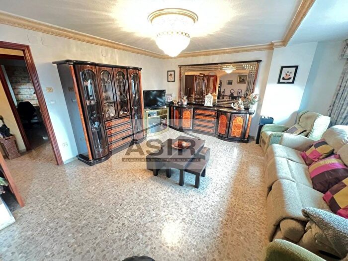 Casas en venta y pisos alquiler - 2