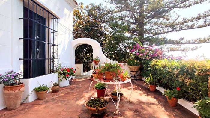 Andalucía, Cádiz: Casa en venta de 6 habitaciones