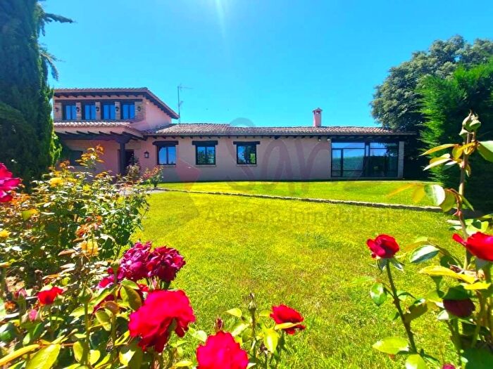 Casa en venta de 4 habitaciones, La Rioja, La Rioja