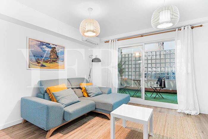 Piso en venta de 2 habitaciones, Centro, Ensanche Diputación