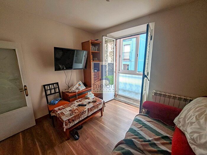 Piso en venta de 2 habitaciones: Zona Sur Barrio Cortes, San Agustín Parque Europa