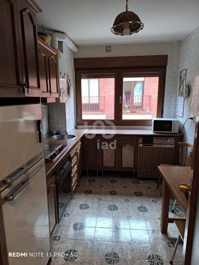 Casas en venta y pisos alquiler - 3