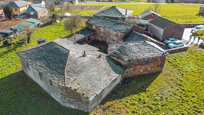Casa en venta de 3 habitaciones en Grandas de Salime, Asturias