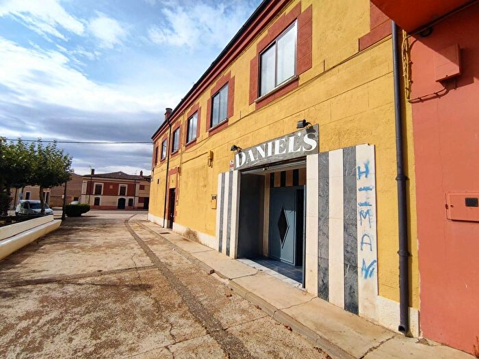 Piso de 4 habitaciones en venta en Castilla y León, Burgos