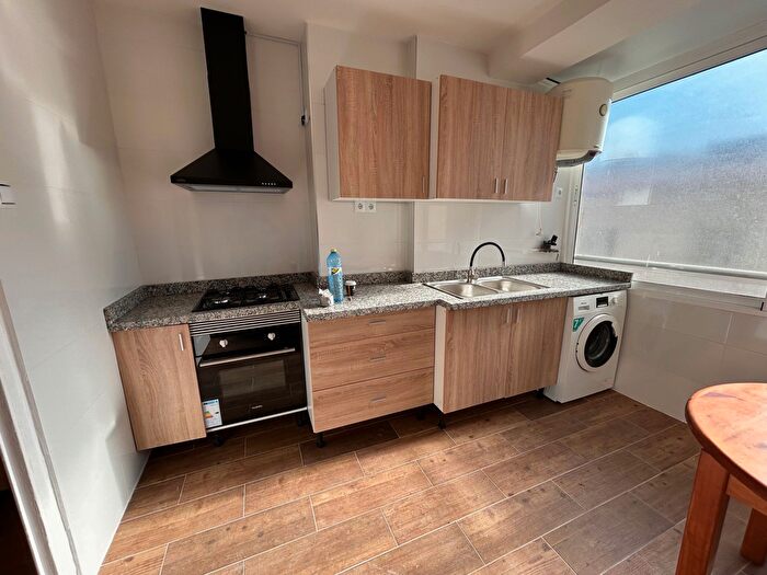 Piso en venta de 3 habitaciones en Centro, Ensanche Diputación