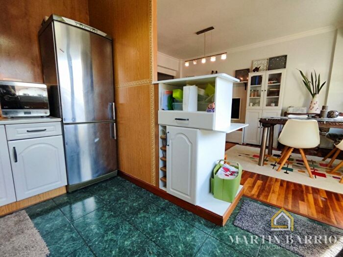 Casas en venta y pisos alquiler - 3