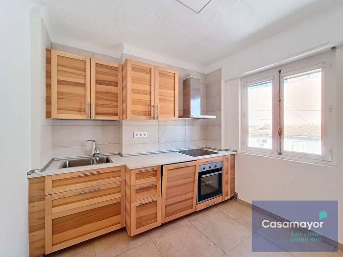 Casas en venta y pisos alquiler - 2