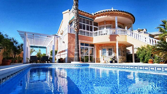 Casa de 5 habitaciones en venta en Comunitat Valenciana, Alicante