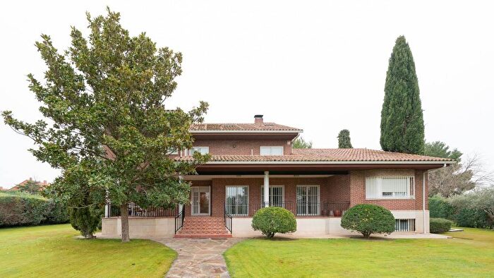 Casa en venta de 6 habitaciones en Comunidad de Madrid, Madrid
