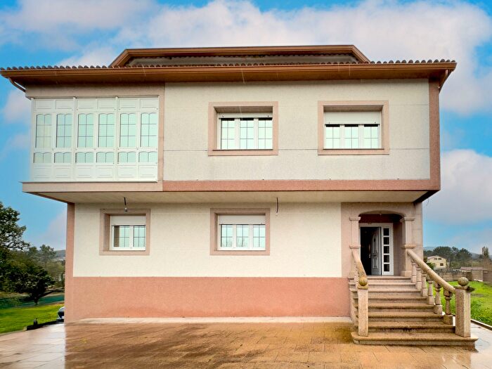 Casa en venta de 7 habitaciones: Valga, Pontevedra