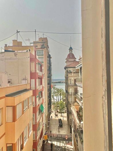Piso en venta de 5 habitaciones, Comunitat Valenciana, Alicante