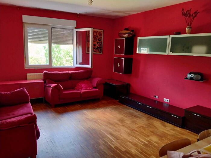 Piso de 3 habitaciones en venta en Castilla y León, Burgos