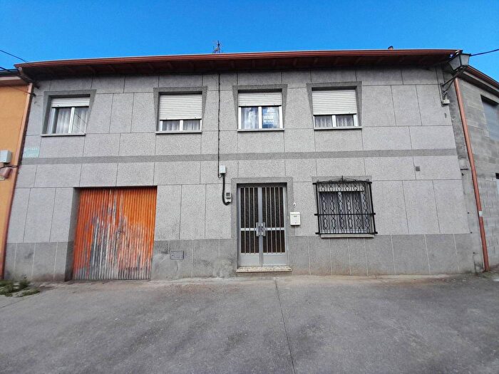 Casa en venta de 3 habitaciones en Castilla y León, León