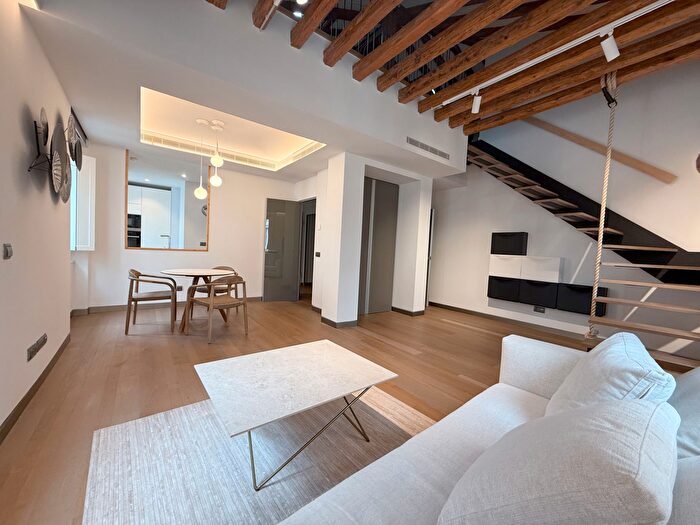 Piso de 2 habitaciones en venta en Centro, Justicia Chueca