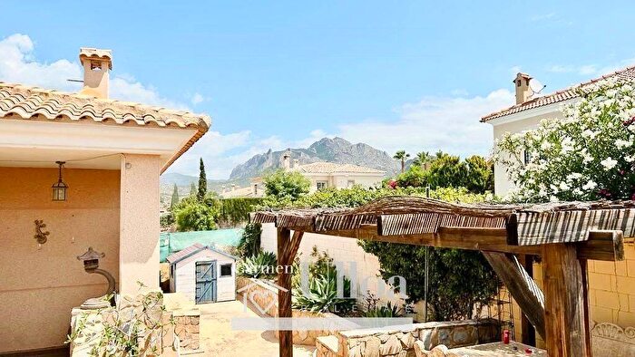 Casa en venta de 4 habitaciones: Comunitat Valenciana, Alicante