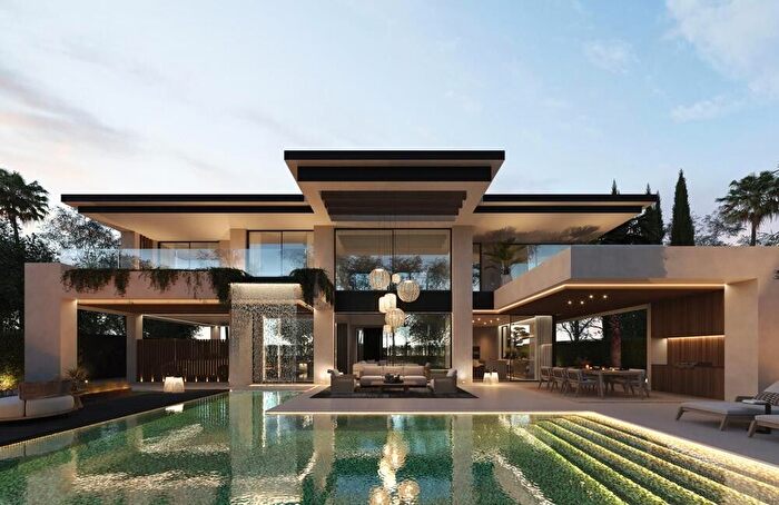 Casa en venta de 4 habitaciones en San Pedro de Alcántara, Nueva Alcántara