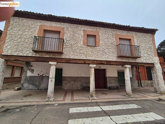 Casa en venta de 10 habitaciones en Castilla y León, Valladolid