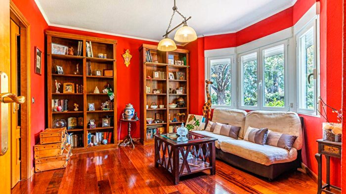 Casas en venta y pisos alquiler - 2