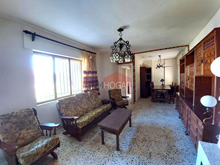 Casas en venta y pisos alquiler - 2