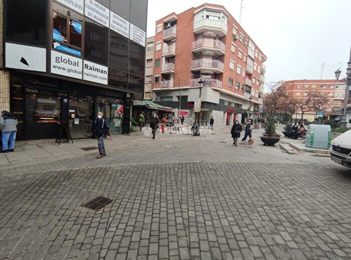 Piso en venta de 3 habitaciones en Centro, Casco Antiguo