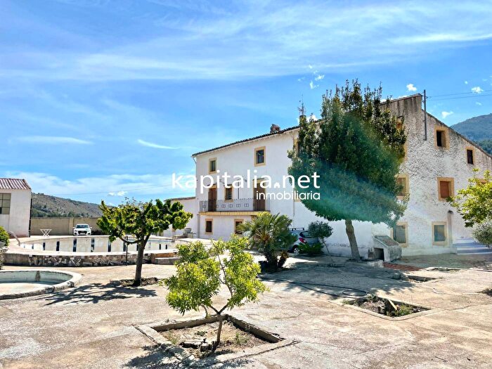 Casa de 3 habitaciones en venta en Comunitat Valenciana, Alicante