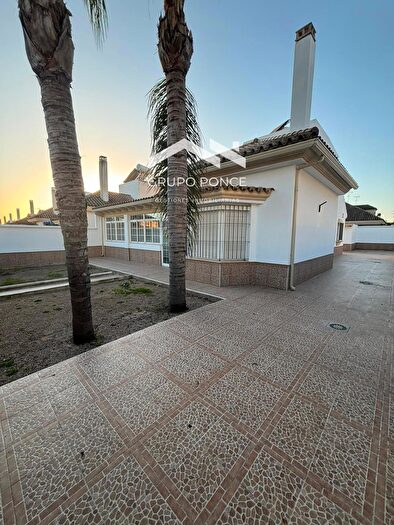 Casa en venta de 5 habitaciones: Jerez sur, Puertas del sur Guadabajaque