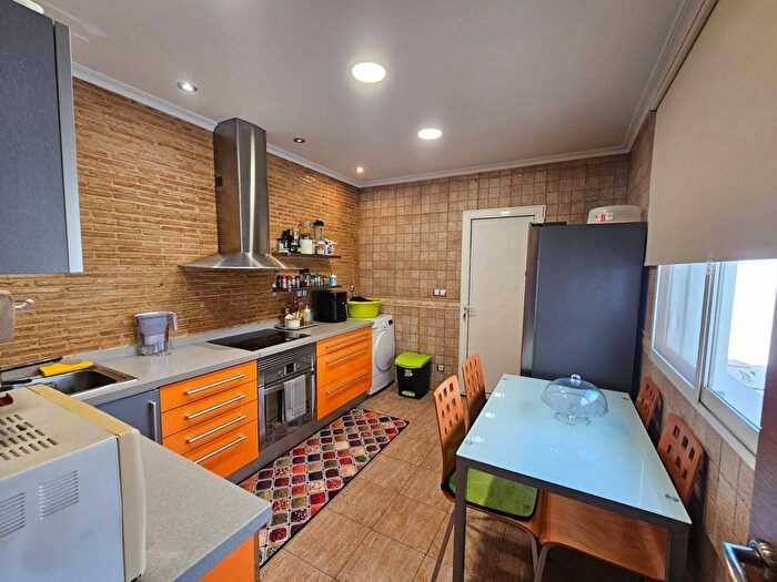 Casa en venta de 3 habitaciones en Comunitat Valenciana, València