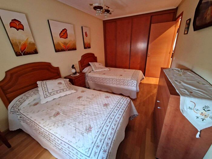 Casas en venta y pisos alquiler - 2
