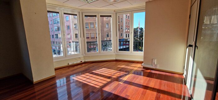 Piso de 3 habitaciones en venta en º Ensanche, Pamplona Iruña