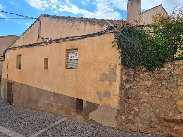 Casa en venta de 4 habitaciones en Castilla La Mancha, Guadalajara