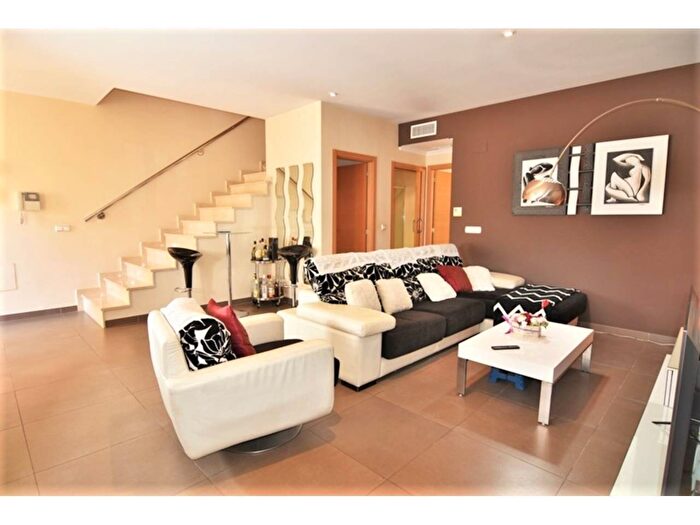 Casa de 3 habitaciones en venta en Comunitat Valenciana, Alicante