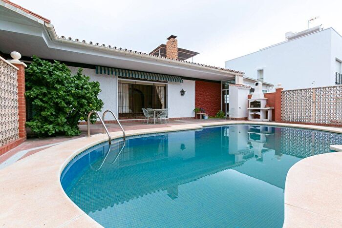 Casa en venta de 4 habitaciones: Andalucía, Málaga