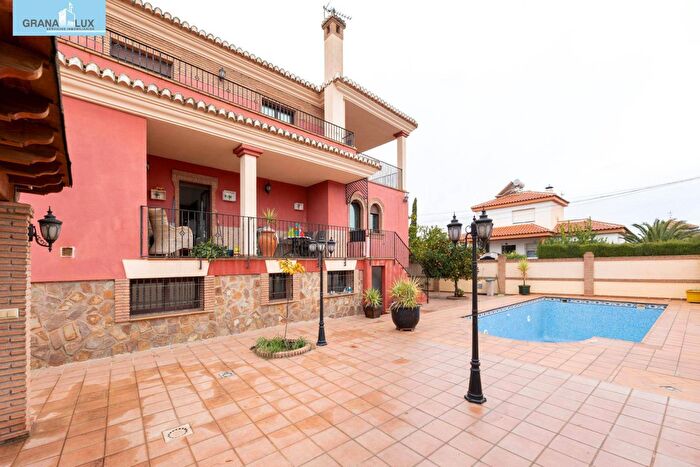 Casa en venta de 4 habitaciones: Andalucía, Granada