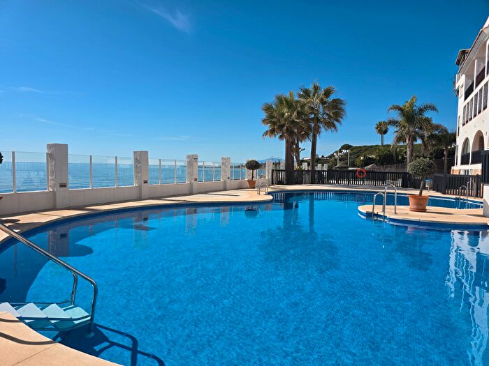Piso de 2 habitaciones en venta en Calahonda, Mijas