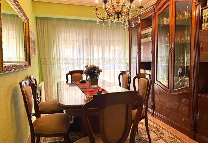 Los Corrales de Buelna, Cantabria: Piso en venta de 3 habitaciones
