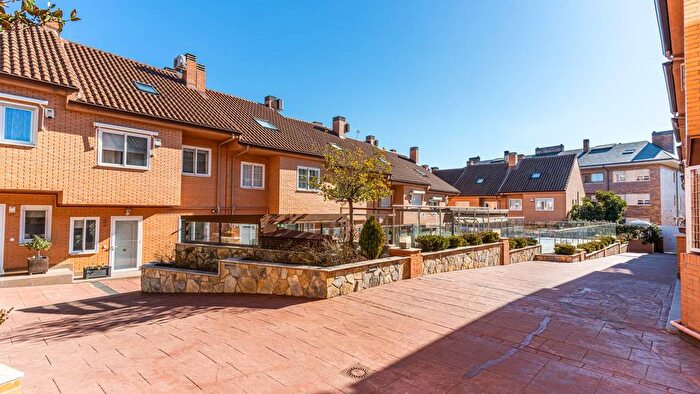 Casa en venta de 4 habitaciones en Comunidad de Madrid, Madrid