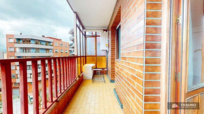 Piso de 3 habitaciones en venta en Uribarri, Barrio de Uribarri
