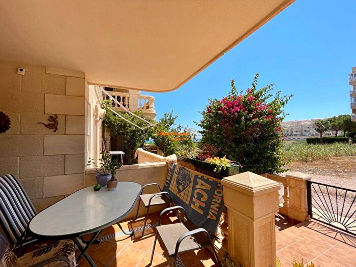 Casa en venta de 3 habitaciones: Comunitat Valenciana, Alicante