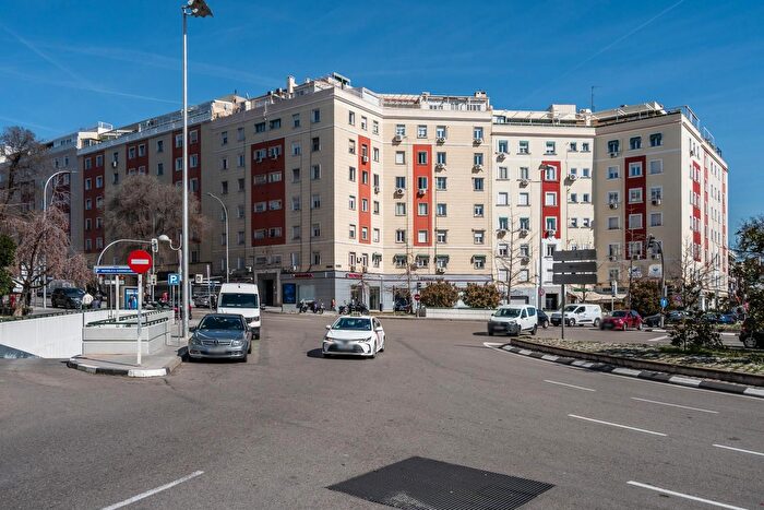 Chamartín, Nueva España: Piso en venta de 3 habitaciones