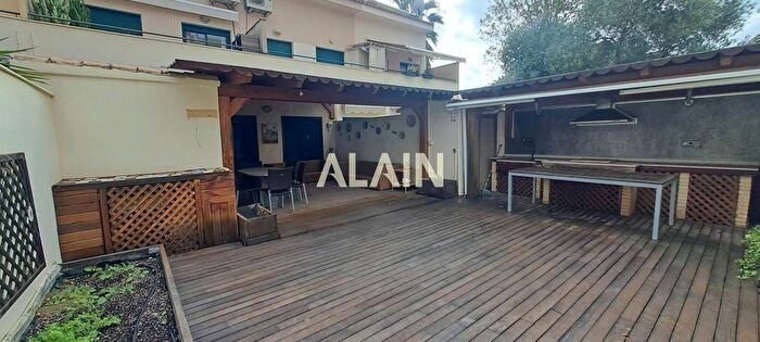 Piso en venta de 4 habitaciones en Comunitat Valenciana, València