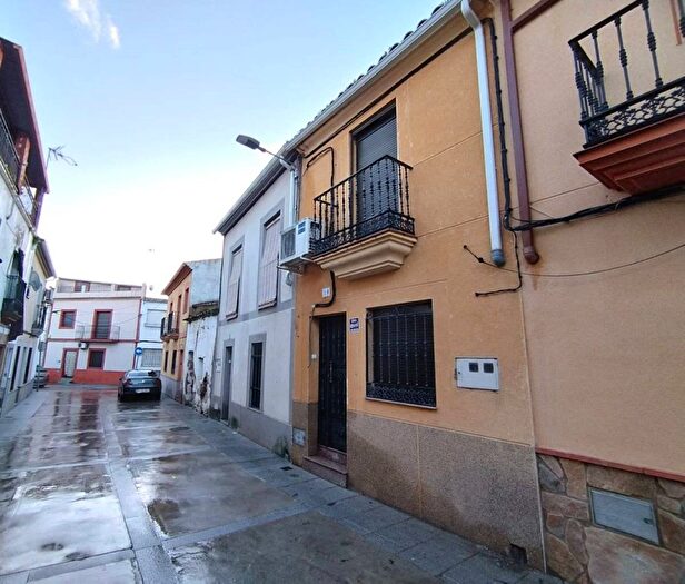Casa de 5 habitaciones en venta en Extremadura, Cáceres